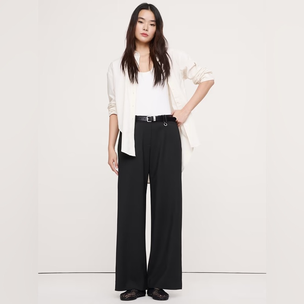 NWT! BR The Everyday Wide-Leg Pant In Italian Lightweight Wool​​​​​​​​​​​​​​​​ 🩷